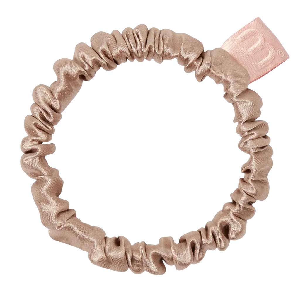 MON MOU Silk Slim Scrunchie Beige - Тонка шовкова резинка (бежева) MON MOU Silk Slim Scrunchie Beige - Тонка шовкова резинка (бежева)